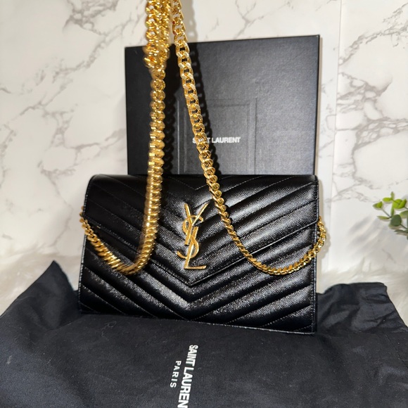 SainLaurent Black caviar wallet on chain - Picture 7 of 13